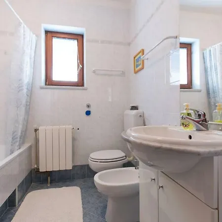 In Icici For 6 Person Apartament