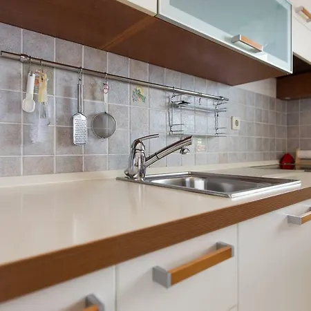 Apartament In Icici For 6 Person Opatija